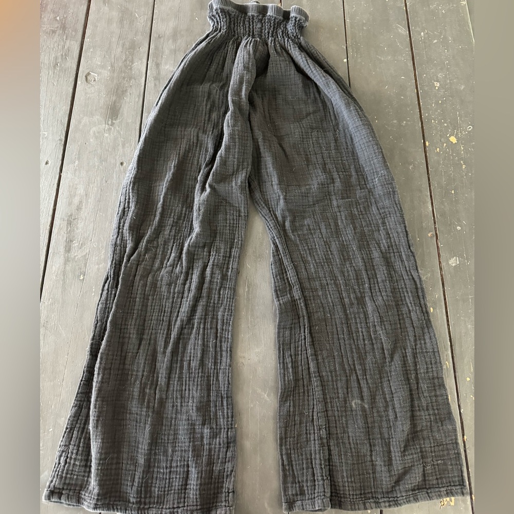 Lotus and Luna 100% cotton pants made in Thailand size small